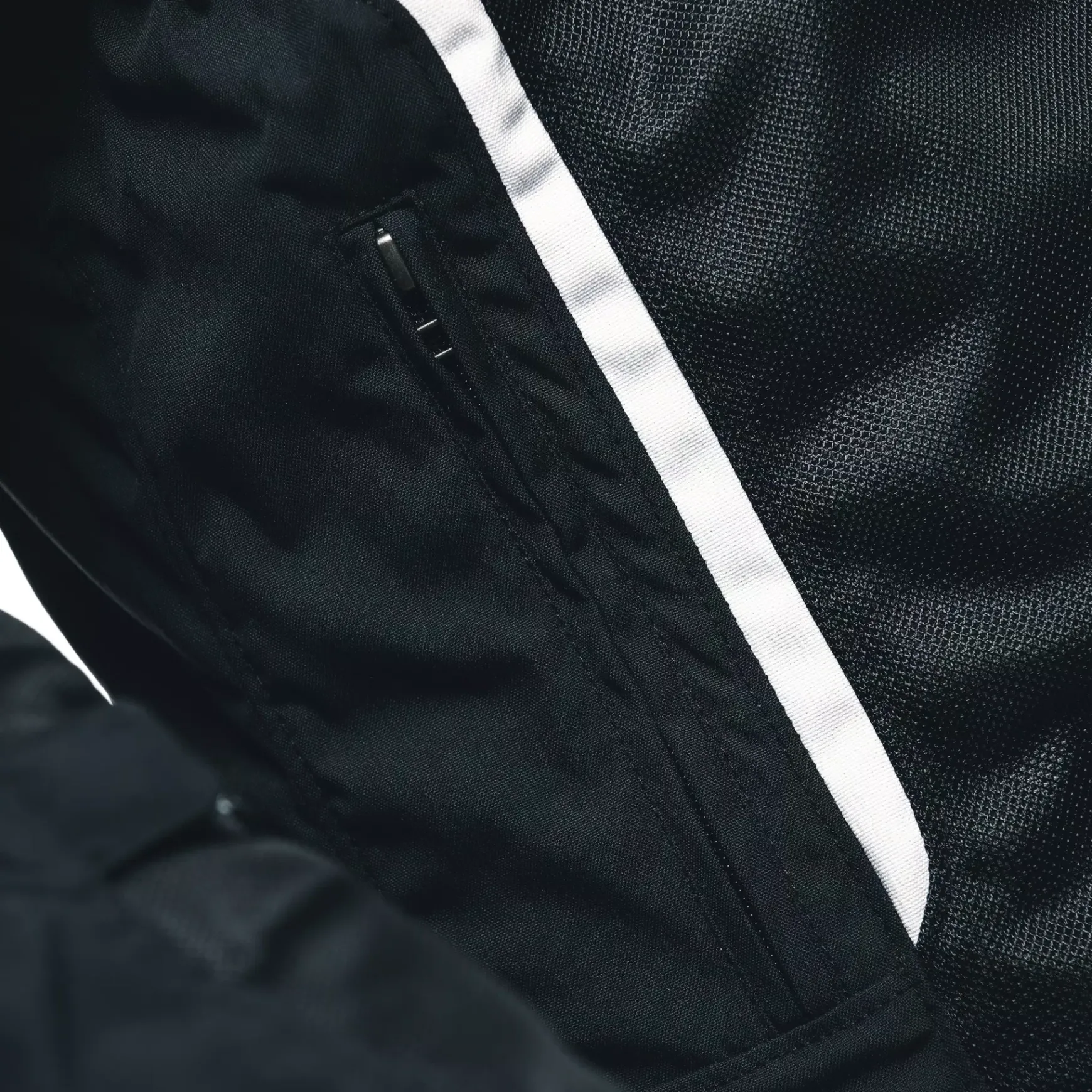 Dainese AIR FRAME 3 TEX JACKET BLACK/BLACK/WHITE Sale