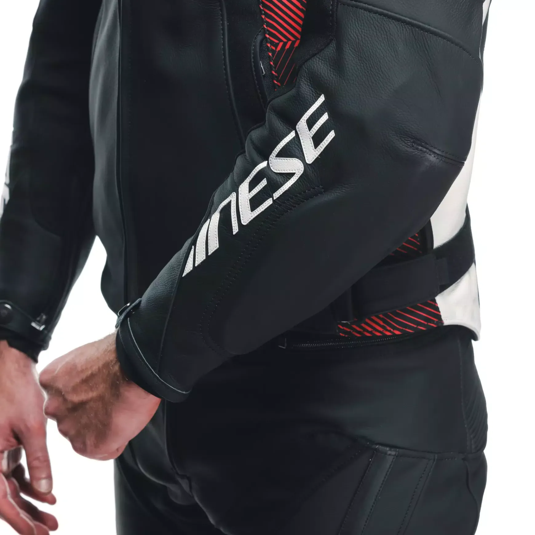 Dainese AVRO 5 LEATHER JACKET BLACK/RED-LAVA/WHITE Outlet