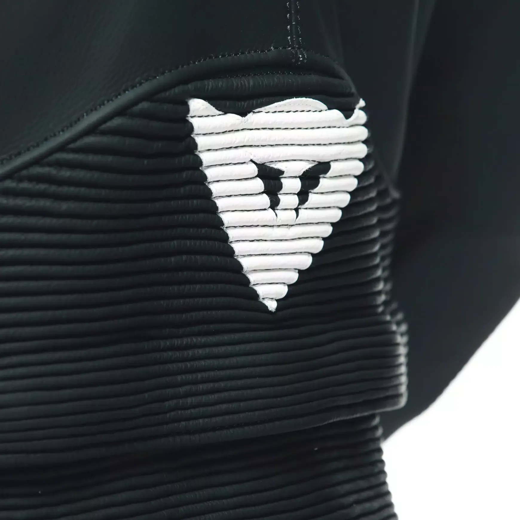 Dainese AVRO 4 LEATHER 2PCS SUIT S/T BLACK-MATT/BLACK-MATT/WHITE Hot