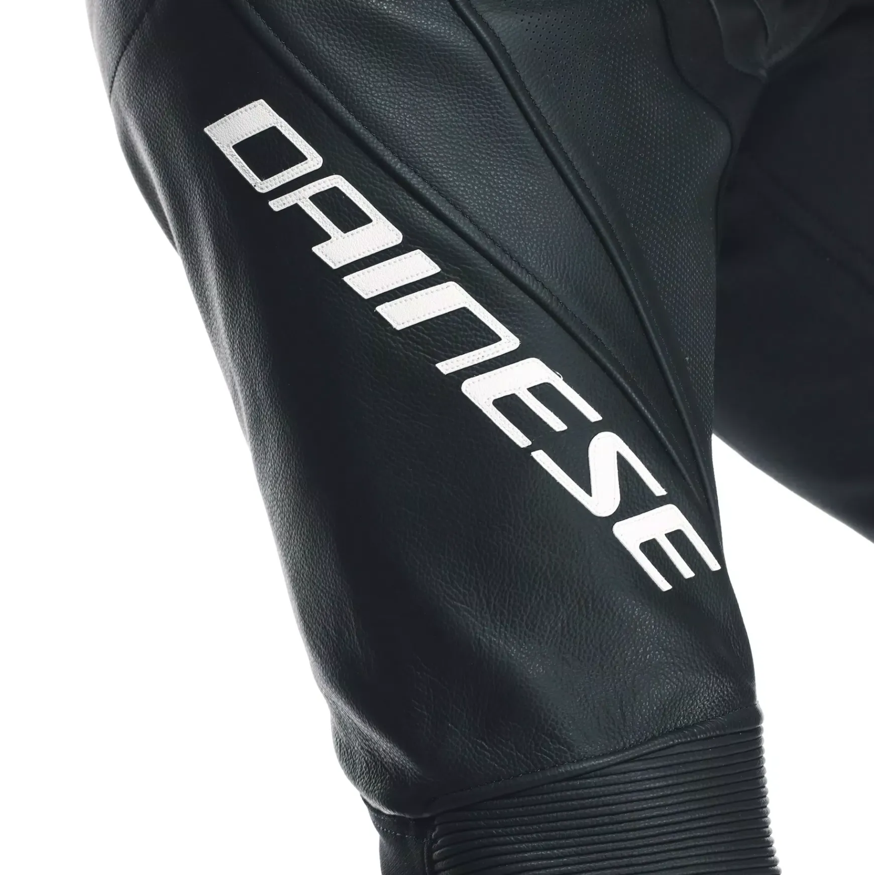 Dainese LAGUNA SECA 5 2PCS LEATHER SUIT PERF. BLACK/BLACK/WHITE