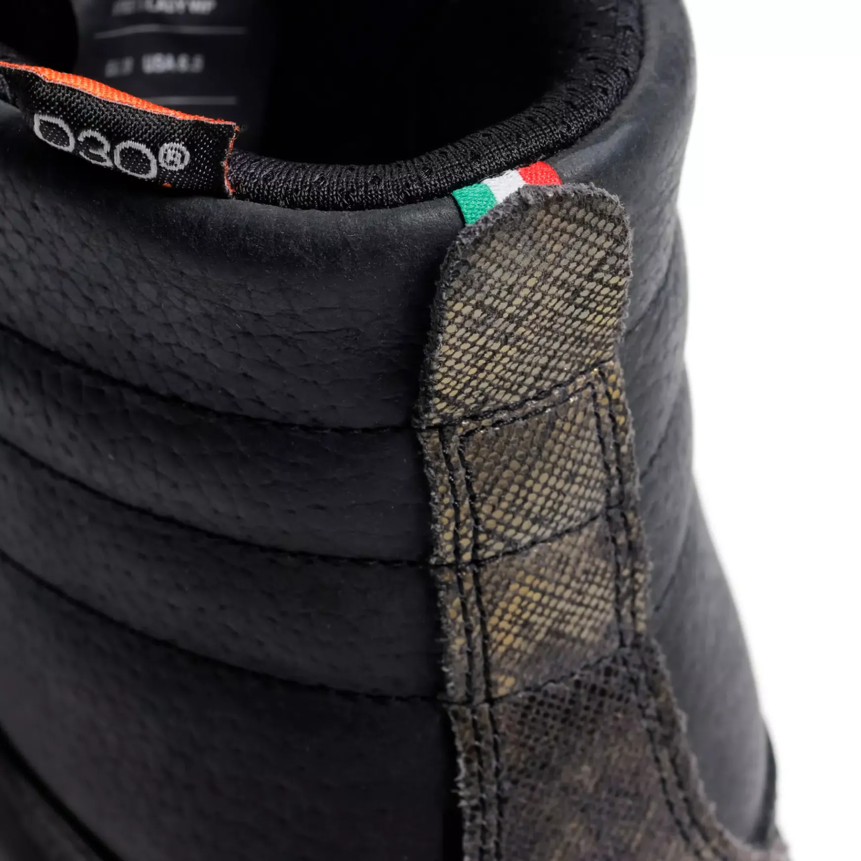 Dainese STREET 3 WP WASSERFESTE MOTORRADSNEAKER DAMEN - SCHWARZ/GOLD Online