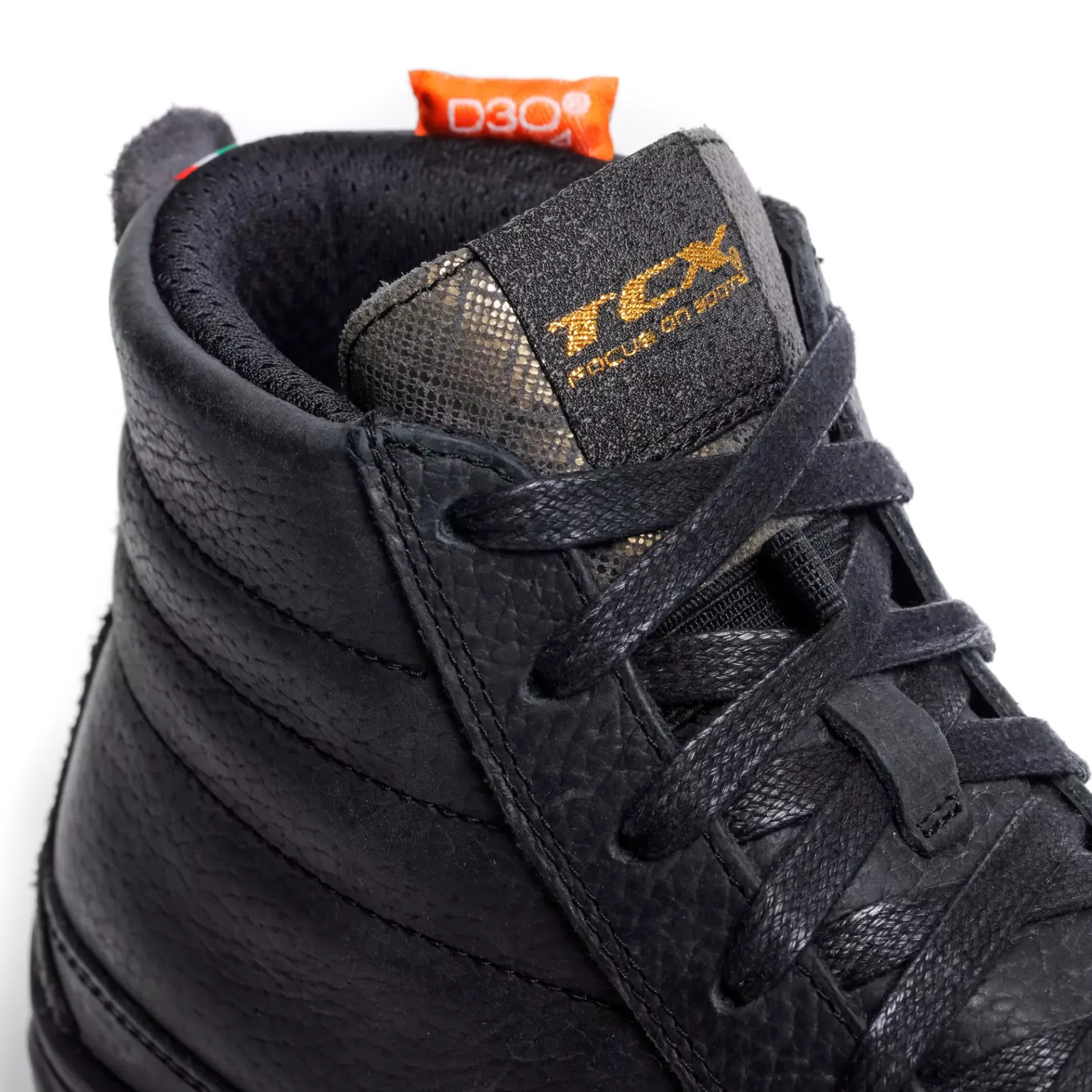 Dainese STREET 3 WP WASSERFESTE MOTORRADSNEAKER DAMEN - SCHWARZ/GOLD Online