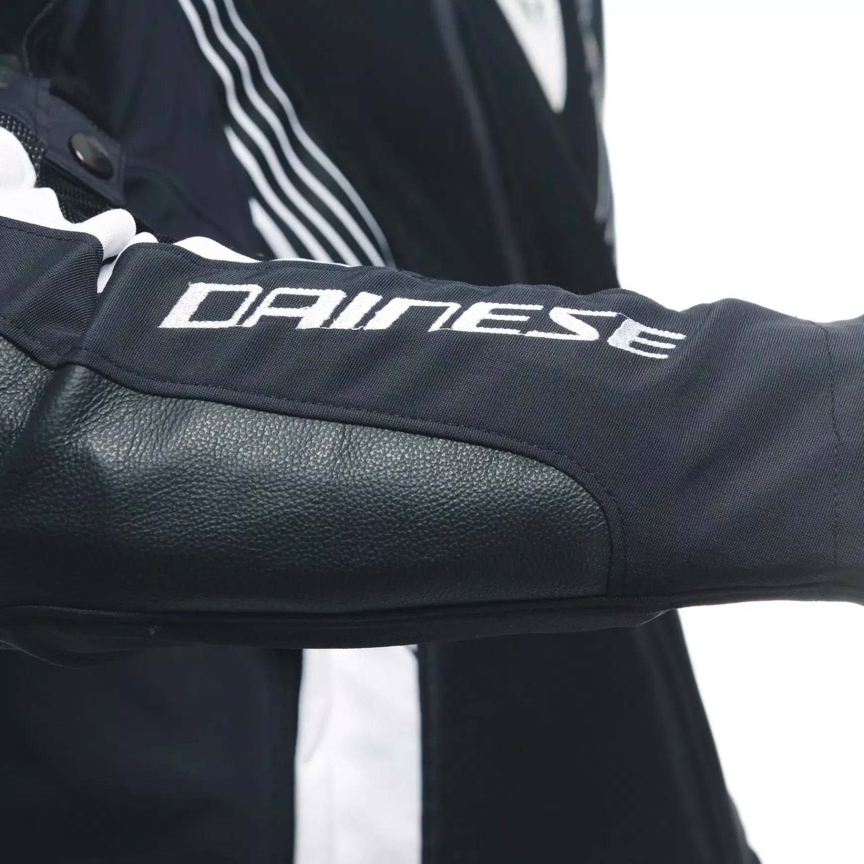 Dainese SUPER RIDER 2 ABSOLUTESHELL™ JACKET BLACK/BLACK/WHITE Online