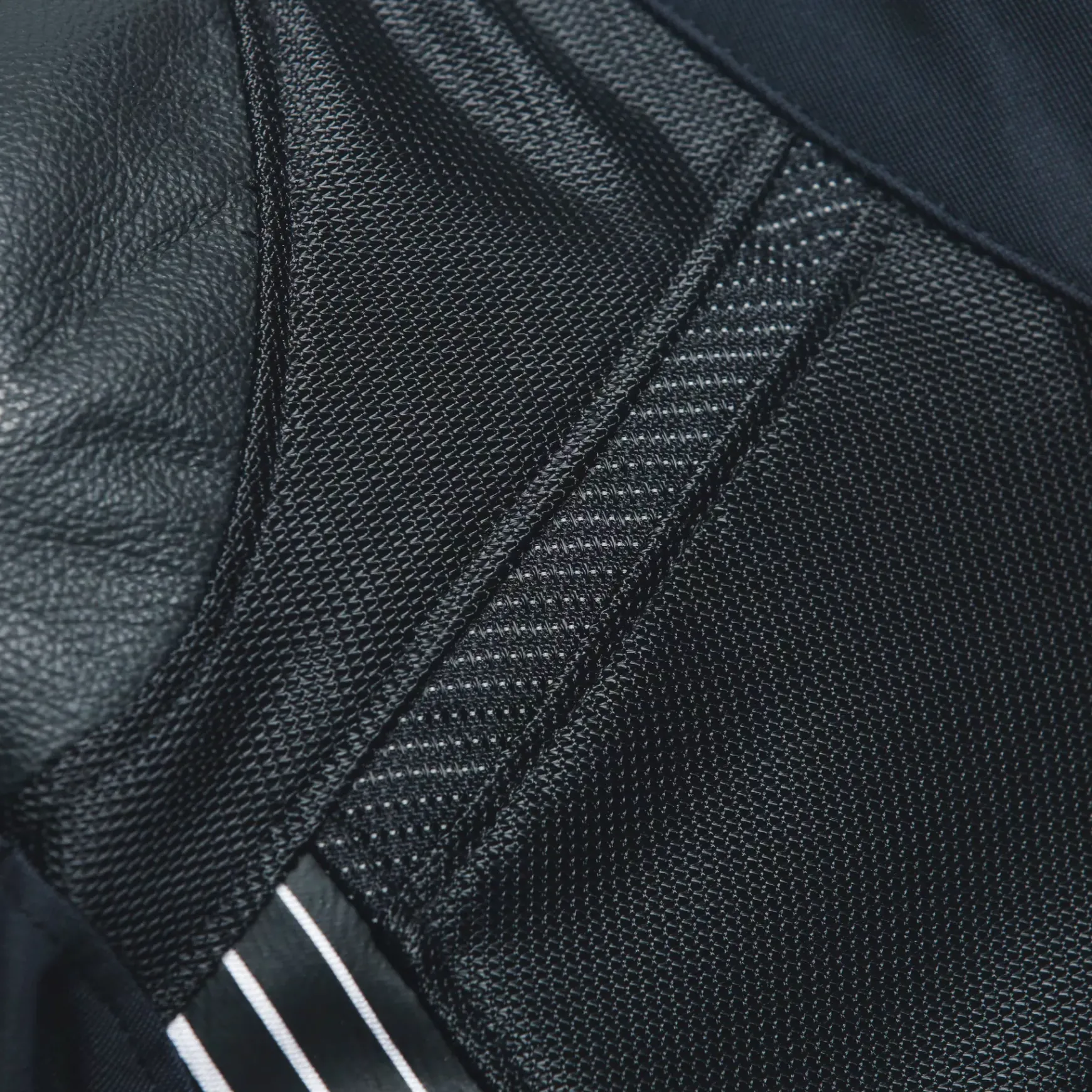 Dainese SUPER RIDER 2 ABSOLUTESHELL™ JACKET BLACK/BLACK/WHITE Online