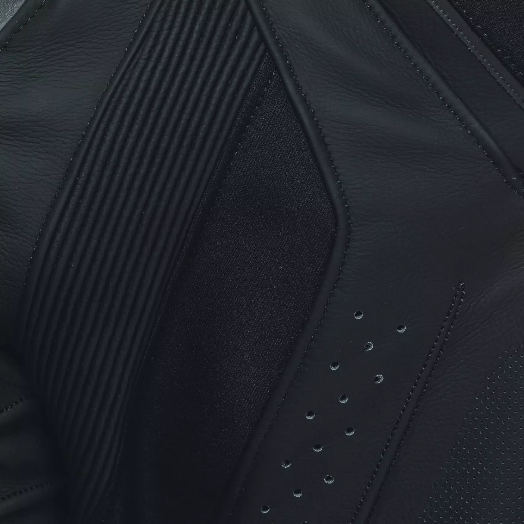 Dainese SUPER SPEED 4 - PERFORIERTE LEDER-MOTORRADJACKE HERREN BLACK-MATT/WHITE/FLUO-RED