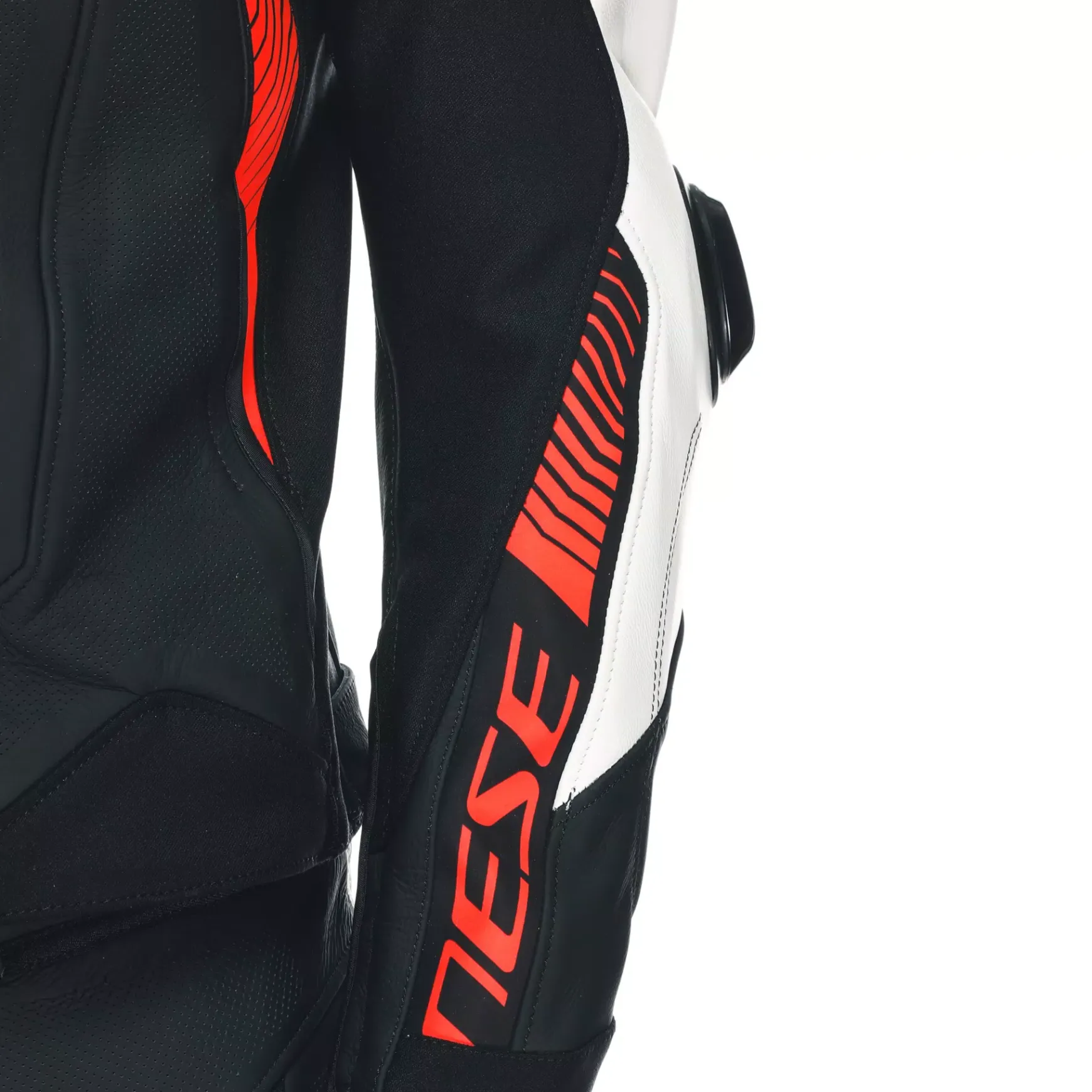 Dainese SUPER SPEED 4 - PERFORIERTE LEDER-MOTORRADJACKE HERREN BLACK-MATT/WHITE/FLUO-RED